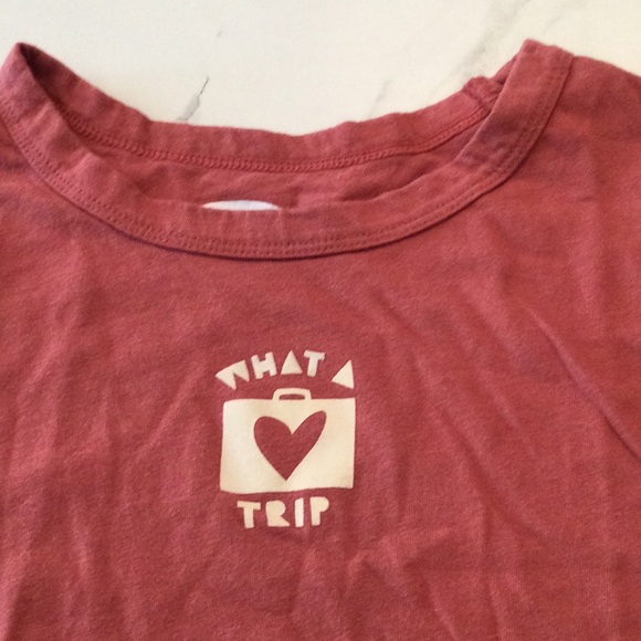 Old Navy light red graphic tee shirt, small - Picture 2 of 4